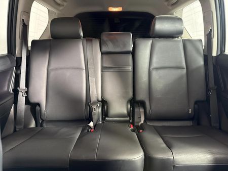 2023-Toyota-Land-Cruiser-Prado-28-GD-VX-Auto_8