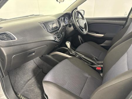 2022-Toyota-Starlet-14-XS-Auto_9