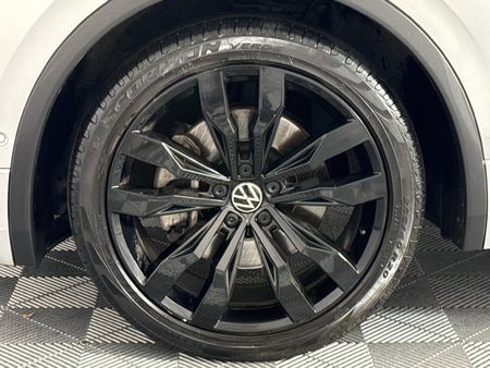 2021-Volkswagen-Tiguan-20-TSI-R-Line-4Motion-DSG-Auto-162kW_16