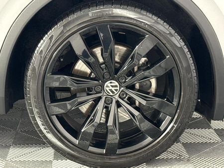 2021-Volkswagen-Tiguan-20-TSI-R-Line-4Motion-DSG-Auto-162kW_17