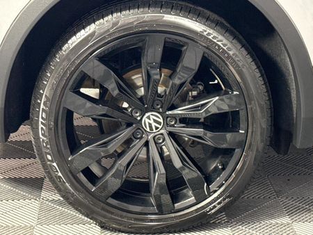 2021-Volkswagen-Tiguan-20-TSI-R-Line-4Motion-DSG-Auto-162kW_19