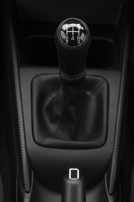 2026-Suzuki-Fronx-15-GL_12