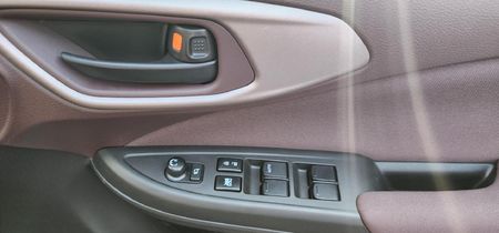 2026-Suzuki-Fronx-15-GL_12