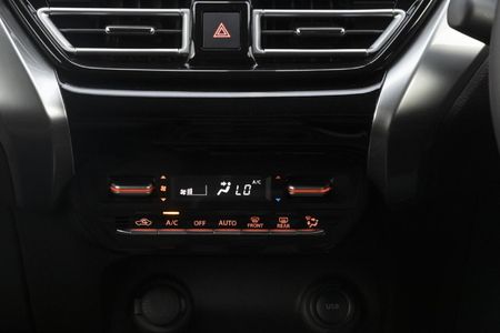 2026-Suzuki-Fronx-15-GL_23
