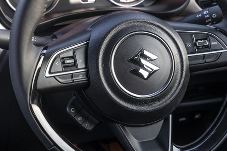 2026-Suzuki-Fronx-15-GL_16