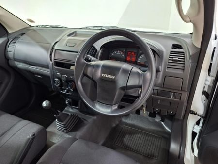 2026-Isuzu-D-Max-250C-Fleetside-Single-Cab_6