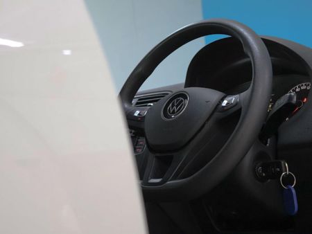 2023-Volkswagen-Polo-Vivo-14-Trendline-5-dr_14