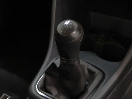 2023-Volkswagen-Polo-Vivo-14-Trendline-5-dr_18