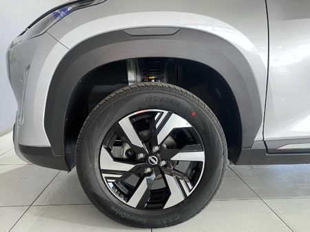 2025-Nissan-Magnite-10-Visia-AMT_1