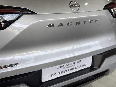 2025-Nissan-Magnite-10-Visia-AMT_8