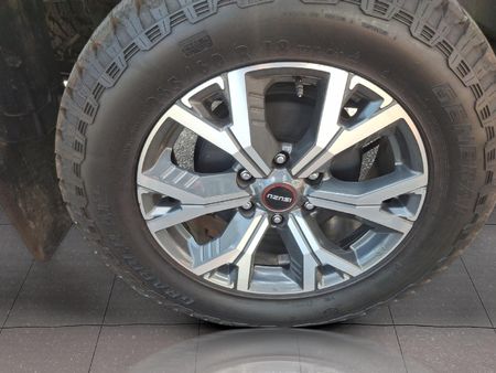 2025-Isuzu-D-Max-30-DDI-LSE-4x4-Auto-Extended-Cab_10