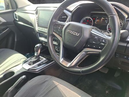2025-Isuzu-D-Max-30-DDI-LSE-4x4-Auto-Extended-Cab_12