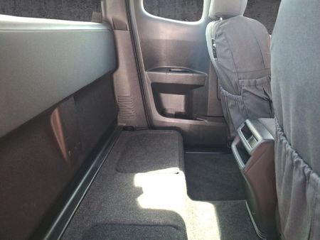 2025-Isuzu-D-Max-30-DDI-LSE-4x4-Auto-Extended-Cab_16