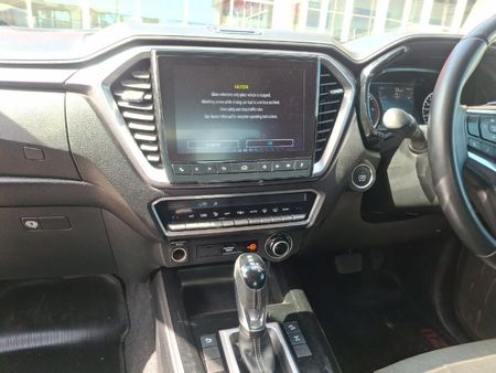 2025-Isuzu-D-Max-30-DDI-LSE-4x4-Auto-Extended-Cab_19