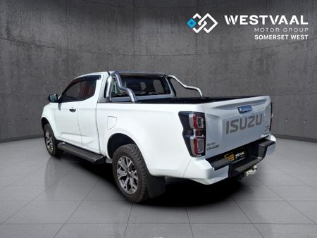 2025-Isuzu-D-Max-30-DDI-LSE-4x4-Auto-Extended-Cab_4