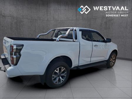 2025-Isuzu-D-Max-30-DDI-LSE-4x4-Auto-Extended-Cab_6