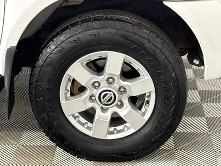 2020-Nissan-NP300-25-TDi-Hi-Rider-Double-Cab_16