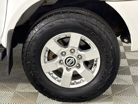 2020-Nissan-NP300-25-TDi-Hi-Rider-Double-Cab_17