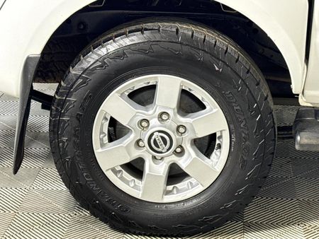 2020-Nissan-NP300-25-TDi-Hi-Rider-Double-Cab_19