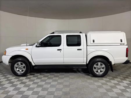 2020-Nissan-NP300-25-TDi-Hi-Rider-Double-Cab_5