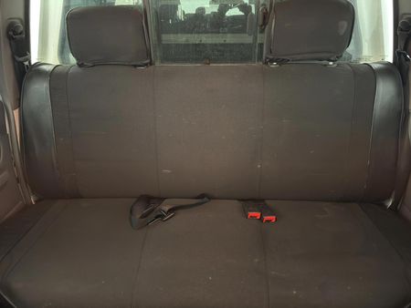 2020-Nissan-NP300-25-TDi-Hi-Rider-Double-Cab_8