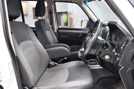 2025-Mahindra-Pik-Up-22-mHawk-S11-4x4-Auto-Double-Cab_13