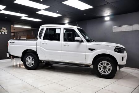2025-Mahindra-Pik-Up-22-mHawk-S11-4x4-Auto-Double-Cab_24