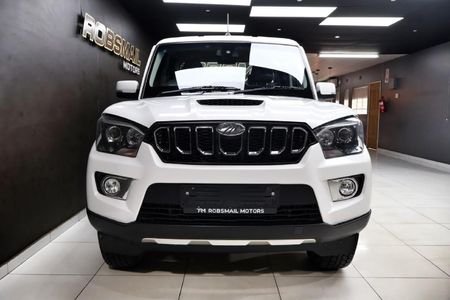 2025-Mahindra-Pik-Up-22-mHawk-S11-4x4-Auto-Double-Cab_25