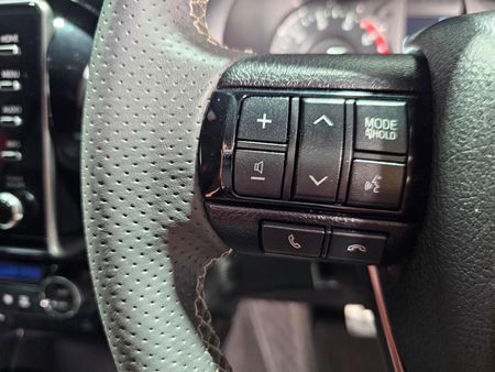 2025-Toyota-Hilux-28GD-6-GR-Sport-Double-Cab-4x4_15