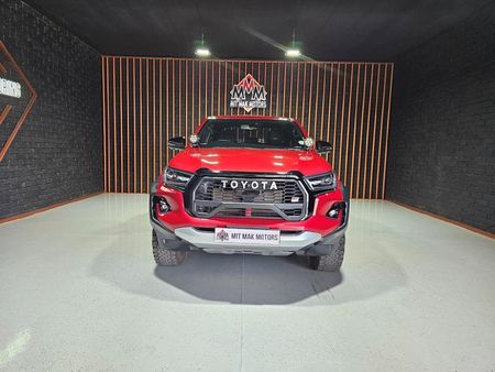 2025-Toyota-Hilux-28GD-6-GR-Sport-Double-Cab-4x4_1