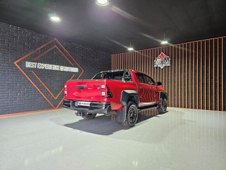 2025-Toyota-Hilux-28GD-6-GR-Sport-Double-Cab-4x4_26