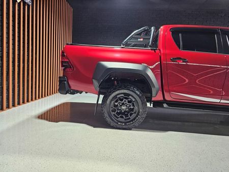 2025-Toyota-Hilux-28GD-6-GR-Sport-Double-Cab-4x4_27