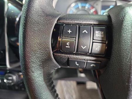 2023-Toyota-Hilux-28-GD-6-Raised-Body-Legend-4x4-Auto-Double-Cab_15