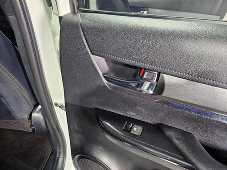 2023-Toyota-Hilux-28-GD-6-Raised-Body-Legend-4x4-Auto-Double-Cab_20
