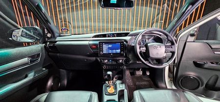 2023-Toyota-Hilux-28-GD-6-Raised-Body-Legend-4x4-Auto-Double-Cab_22