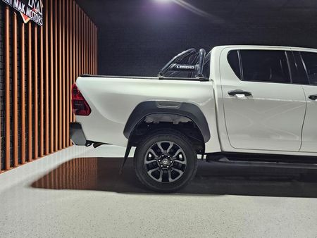 2023-Toyota-Hilux-28-GD-6-Raised-Body-Legend-4x4-Auto-Double-Cab_27