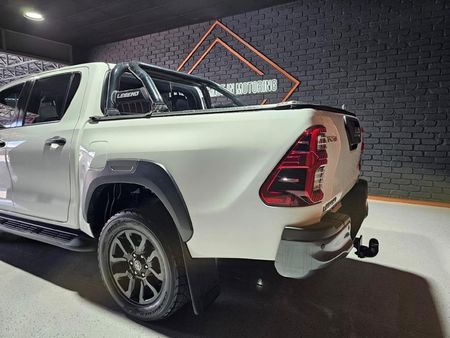 2023-Toyota-Hilux-28-GD-6-Raised-Body-Legend-4x4-Auto-Double-Cab_28