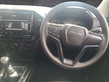 2026-Isuzu-D-Max-19-DDI-HR-L-Single-Cab_13