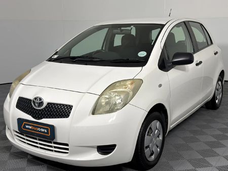 2008-Toyota-Yaris-T1-5-dr_0