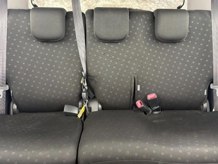 2008-Toyota-Yaris-T1-5-dr_8