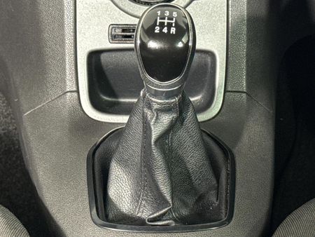 2018-Ford-Fiesta-10-EcoBoost-Ambiente-5-dr_11