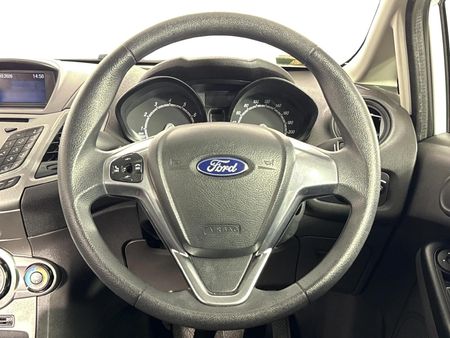 2018-Ford-Fiesta-10-EcoBoost-Ambiente-5-dr_13