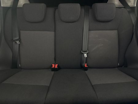 2018-Ford-Fiesta-10-EcoBoost-Ambiente-5-dr_8