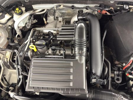 2015-Volkswagen-Golf-VII-14-TSI-Comfortline-Auto_14