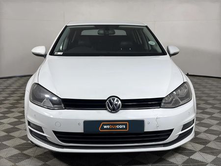 2015-Volkswagen-Golf-VII-14-TSI-Comfortline-Auto_1