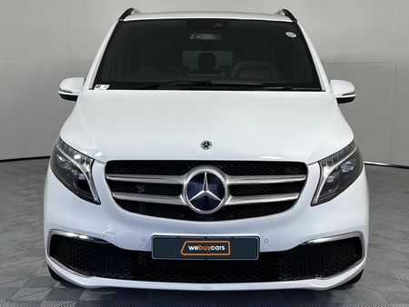 2023-Mercedes-Benz-V-Class-V220d-Avantgarde-Auto_1