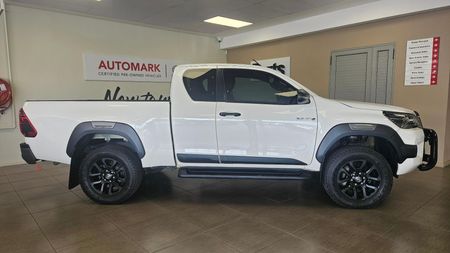 2021-Toyota-Hilux-28-GD-6-Raised-Body-Legend-4x4-Extended-Cab_1