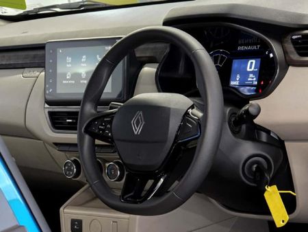 2026-Renault-Triber-10-Techno_15