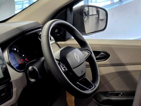 2026-Renault-Triber-10-Evolution_14
