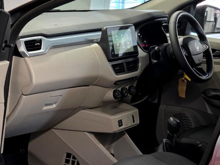 2026-Renault-Triber-10-Evolution_18